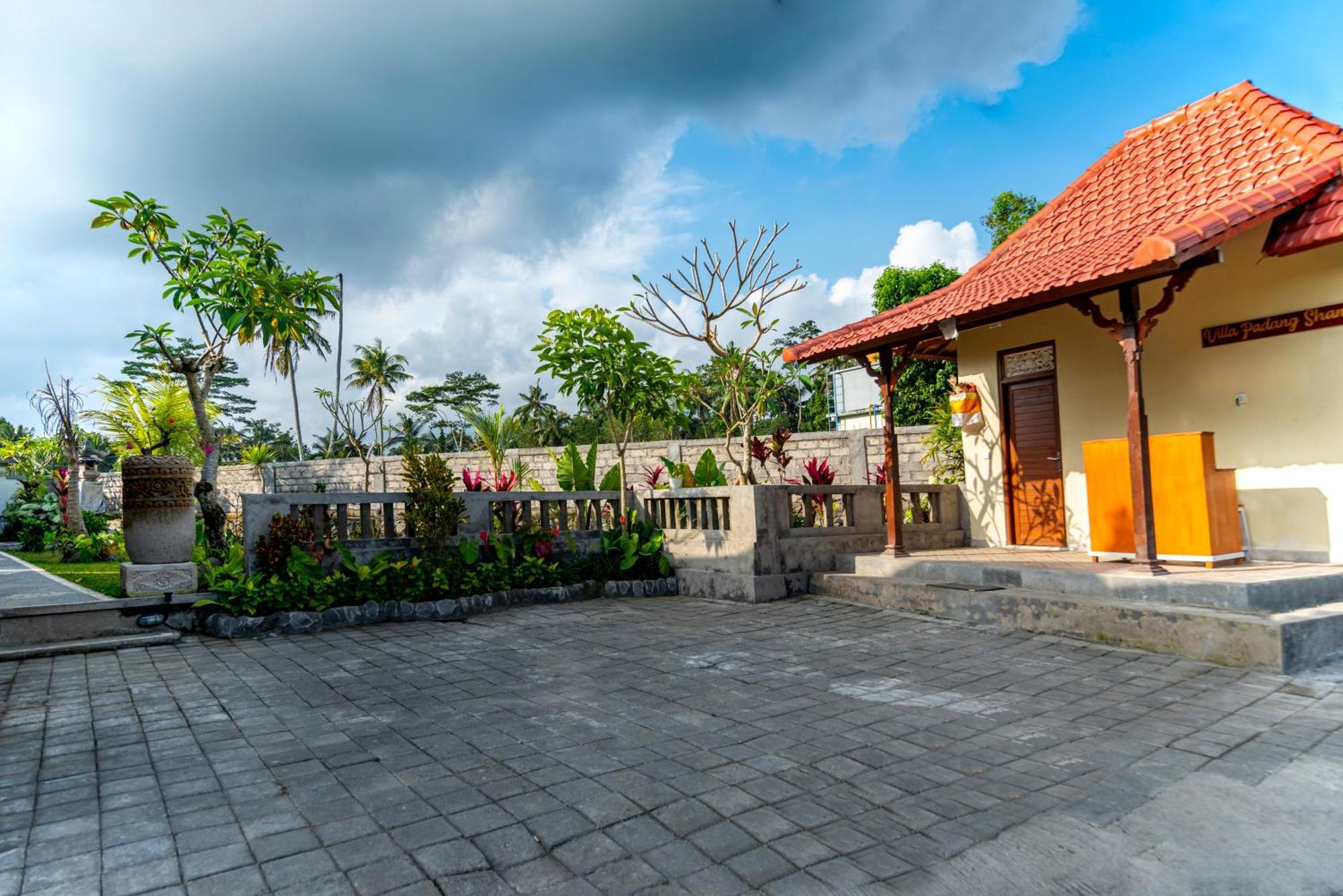 Villa Padang Santhi Ubud  Exterior photo